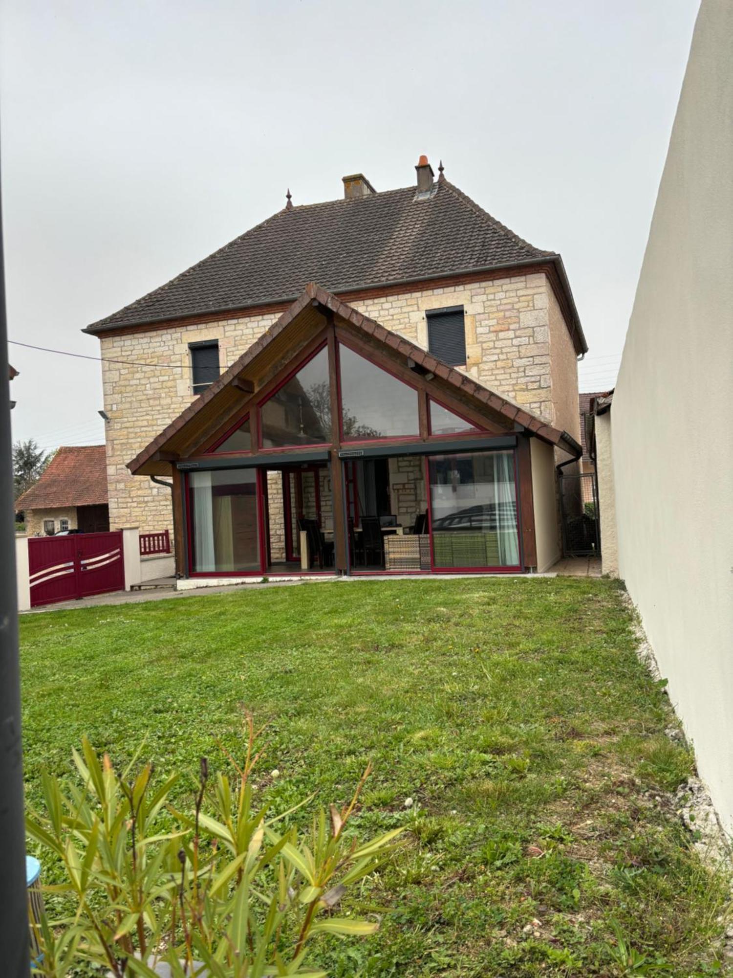 Chez Laurence Saint-Aubin  Exterior photo
